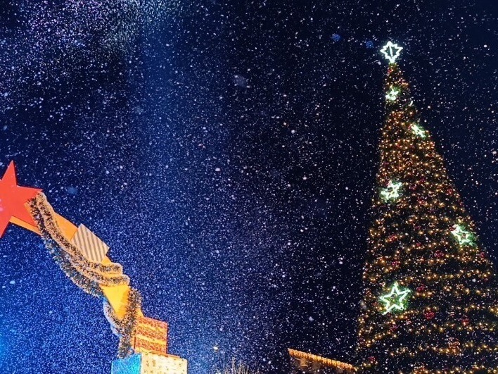 Коледният базар отваря врати