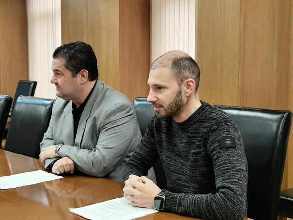 Над 300 посещения на басейна за седмица