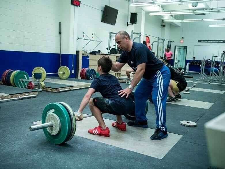 Клуб „Иван Абаджиев“ набира бъдещи щангисти
