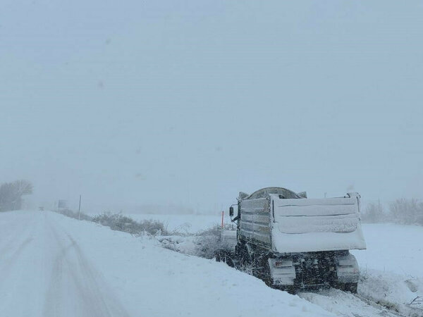 Затварят за камиони и пътя към Силистра
