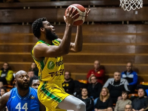 Баскетболистите с успех над „Левски“