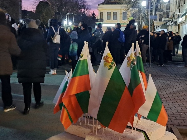 Велообиколка, концерт и заря-проверка за 3 март в Шумен