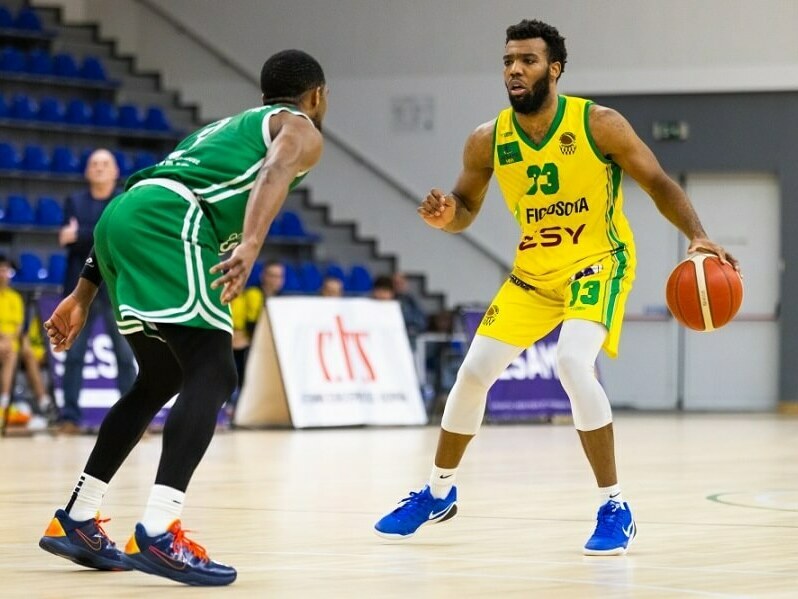 „Шумен“ опита, но не успя да пречупи „Черно море Тича“