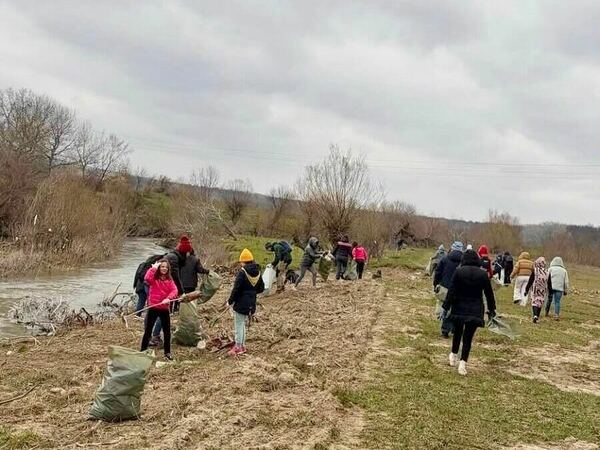 Акции за почистване в Световния ден на водата