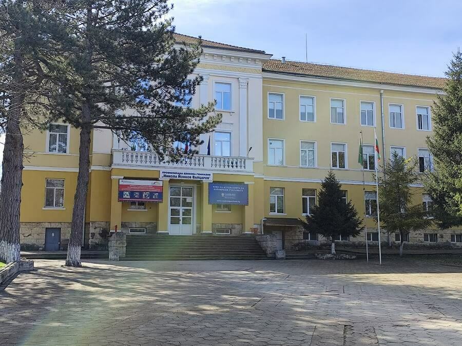 Младежи дискутират защо е важно да се гласува