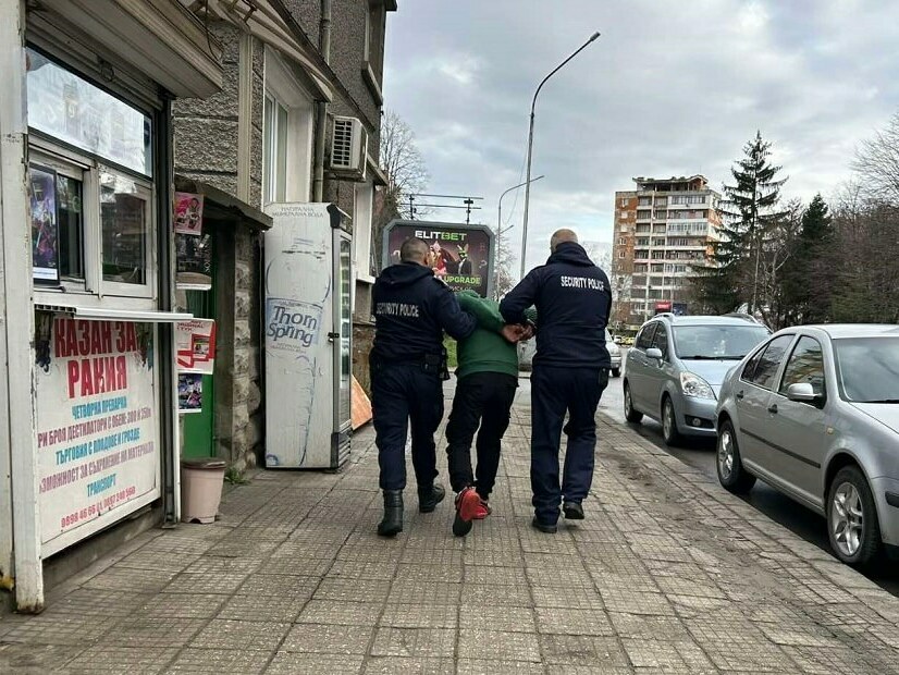 Още арести за купуване на гласове и други престъпления