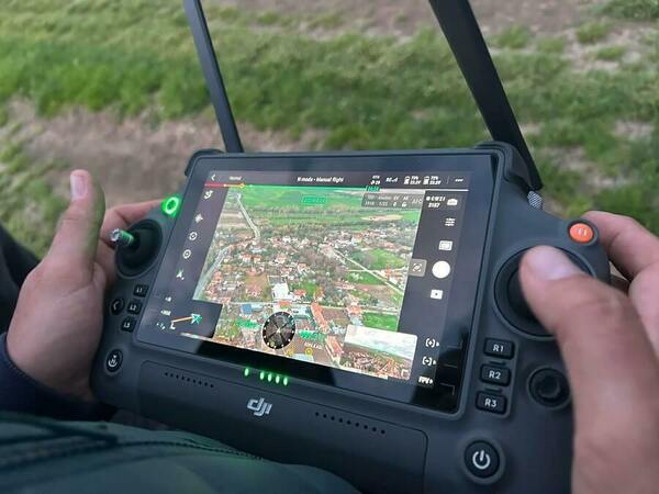 Наблюдават с дрон рискови секции в региона