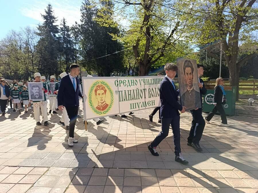 Почит към Панайот Волов и участниците в Априлската епопея