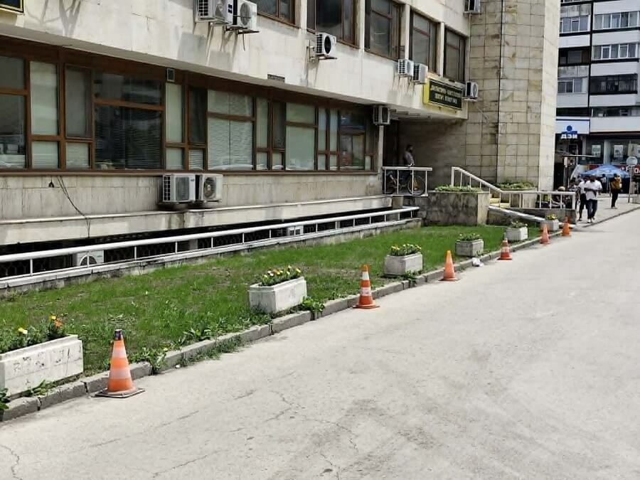 Засега без промени в паркирането пред ДКЦ 1