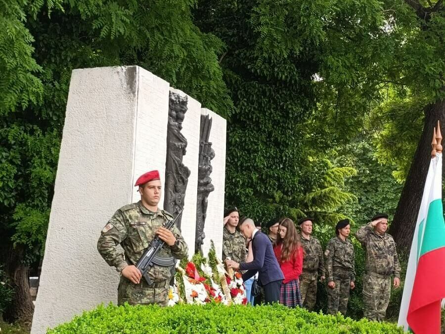 Шумен почете Ботев и загиналите за свободата