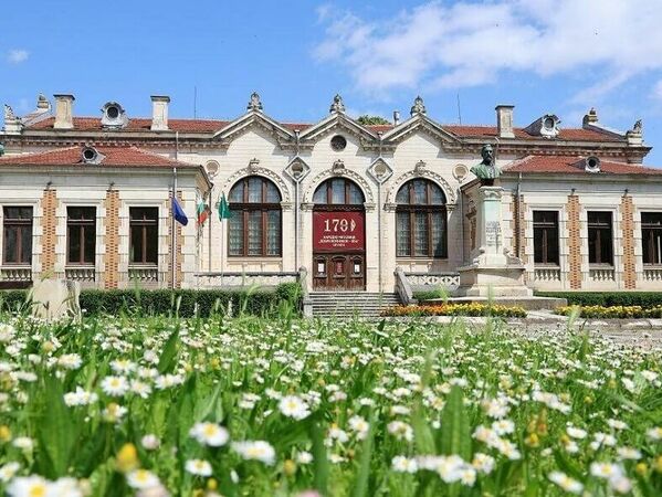 Първото шуменско читалище на 170 години