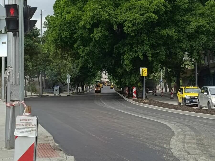 Затварят за преасфалтиране част от бул. „Симеон Велики“