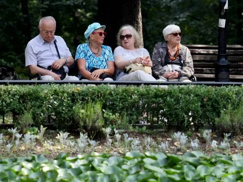 Изплащат по-високите пенсии от днес