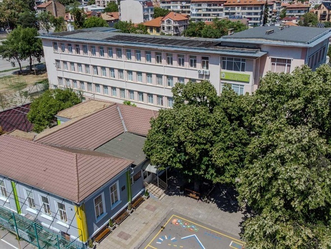 Допълнителната паралелка в III ОУ няма да се закрива