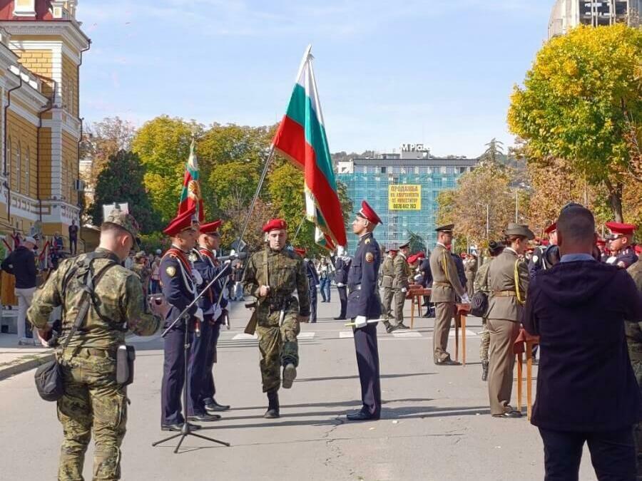 141 курсанти положиха военна клетва